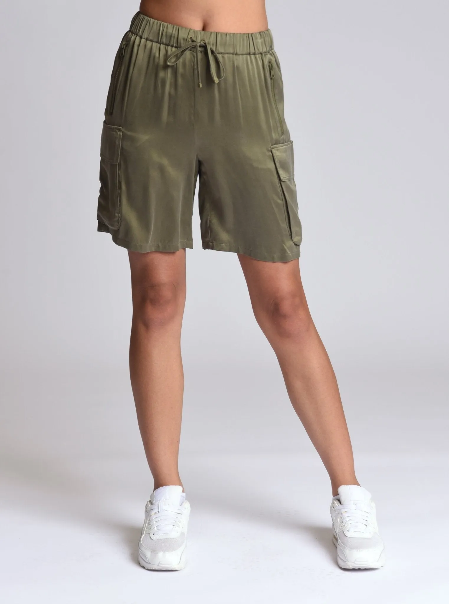 Chelsea Silk Bermuda Cargo Short