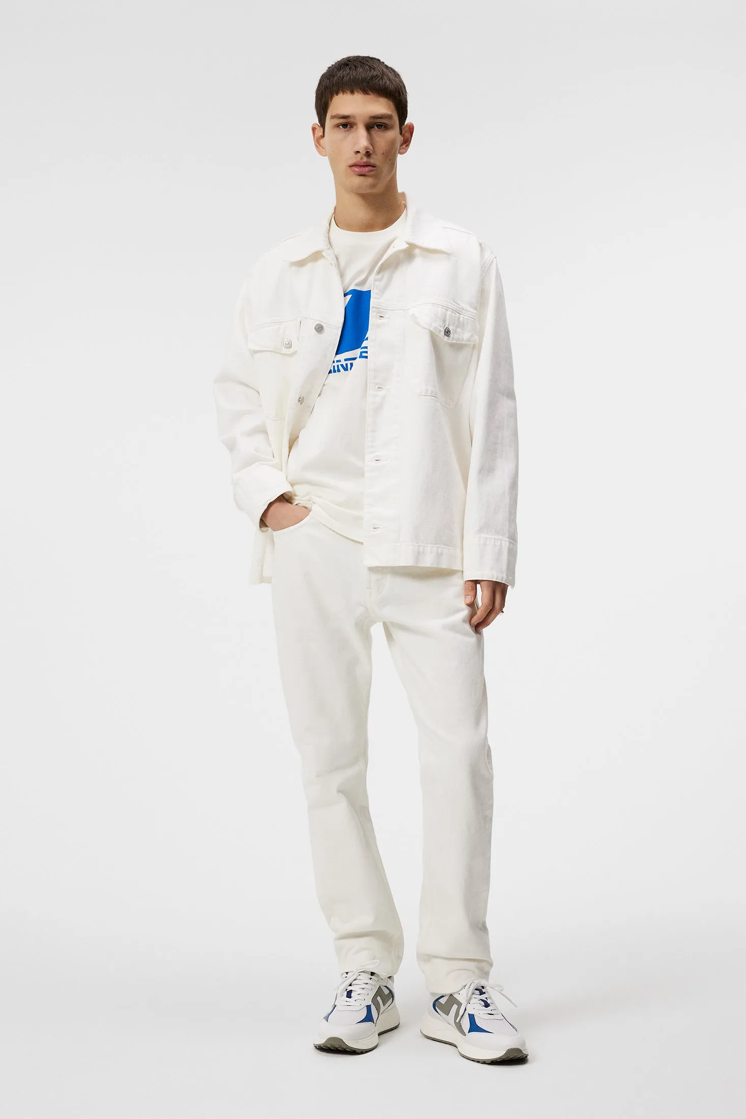 Cody Solid Regular Jeans / Cloud White