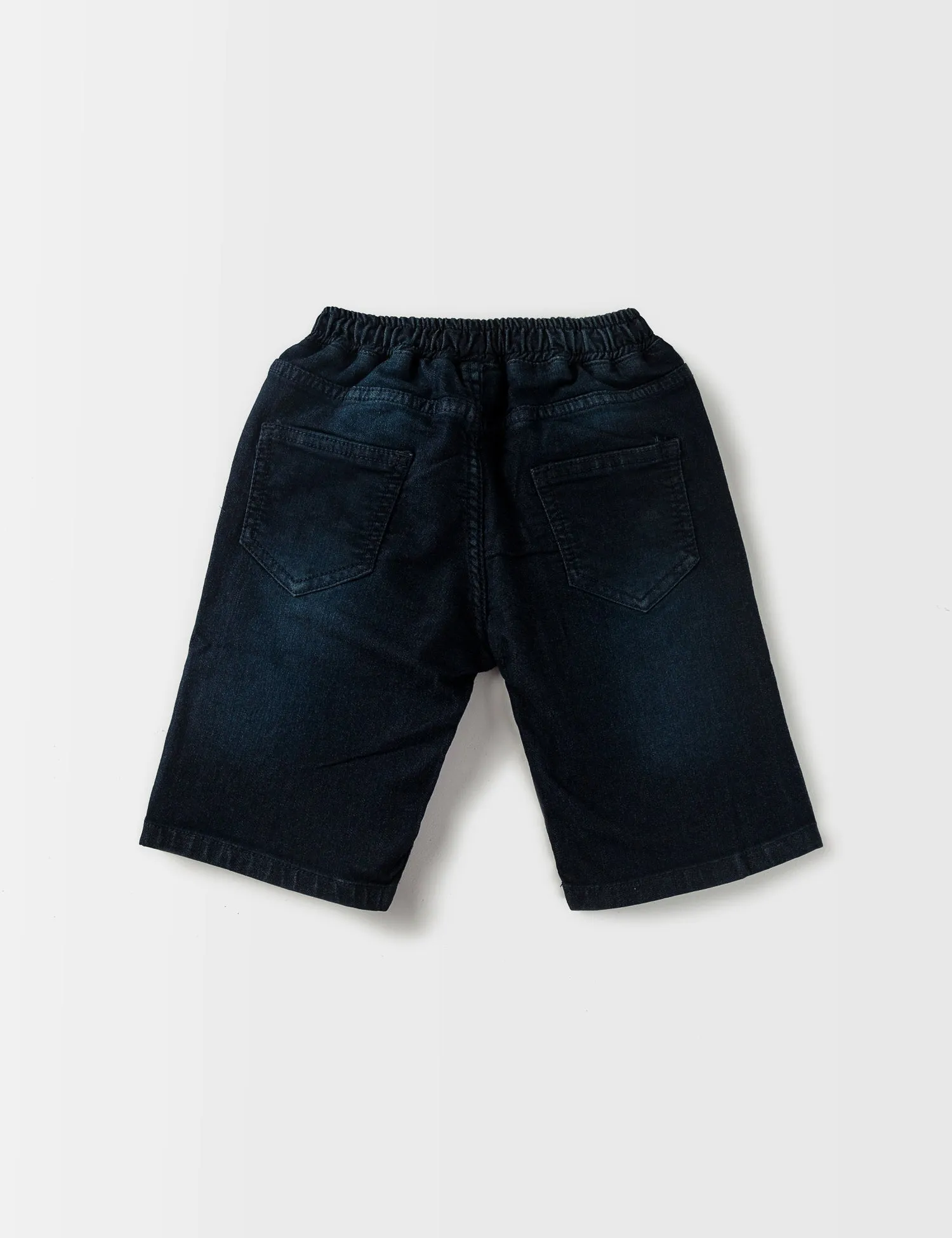 MEDIUM WASH DENIM SHORTS