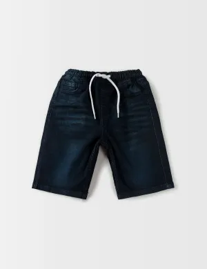 MEDIUM WASH DENIM SHORTS