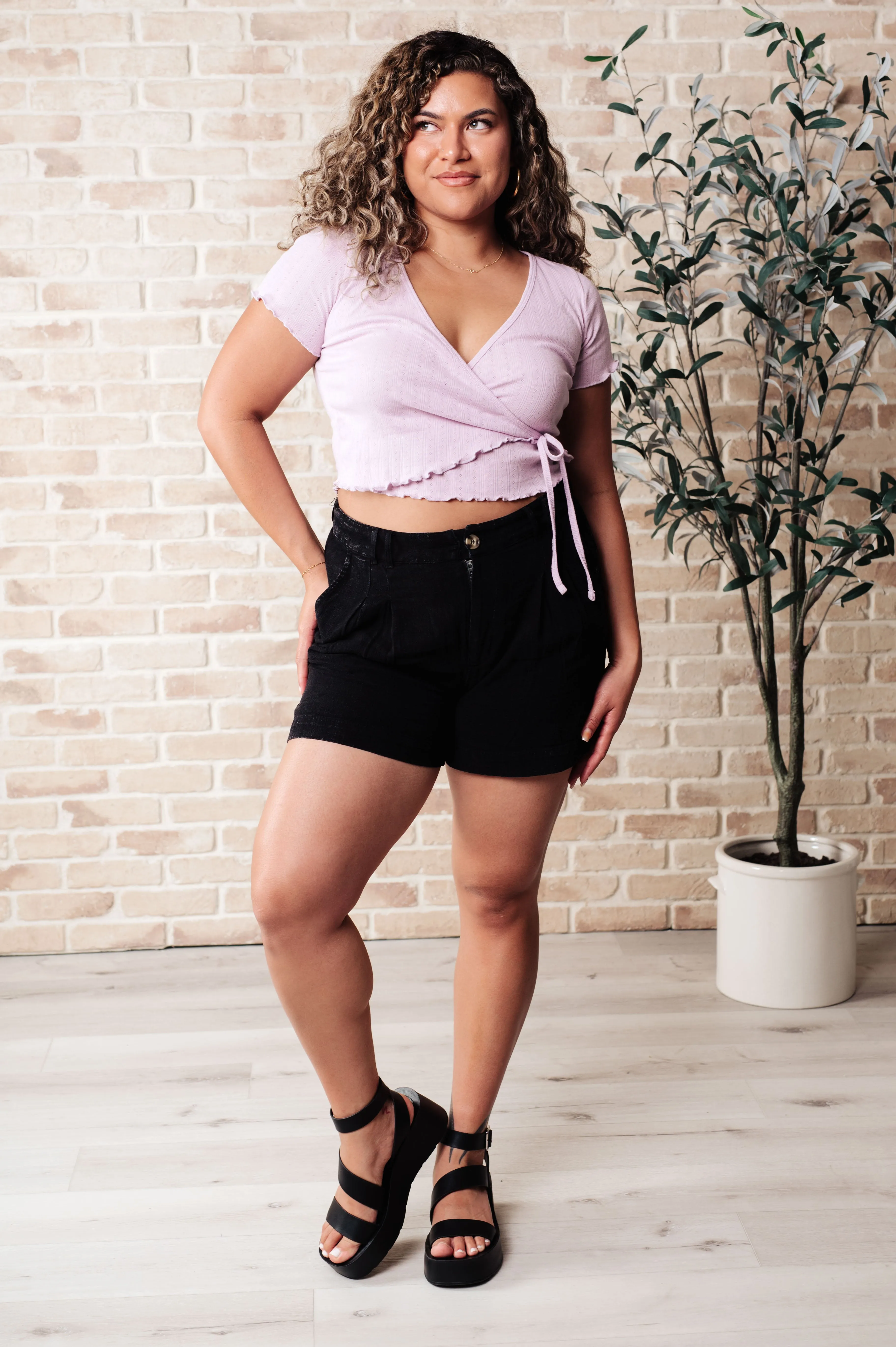 Mind Over Matter Pleated Shorts in Black - HYFVE