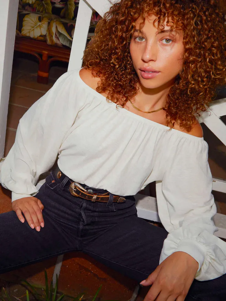 Sloane elastic neck tee in off white