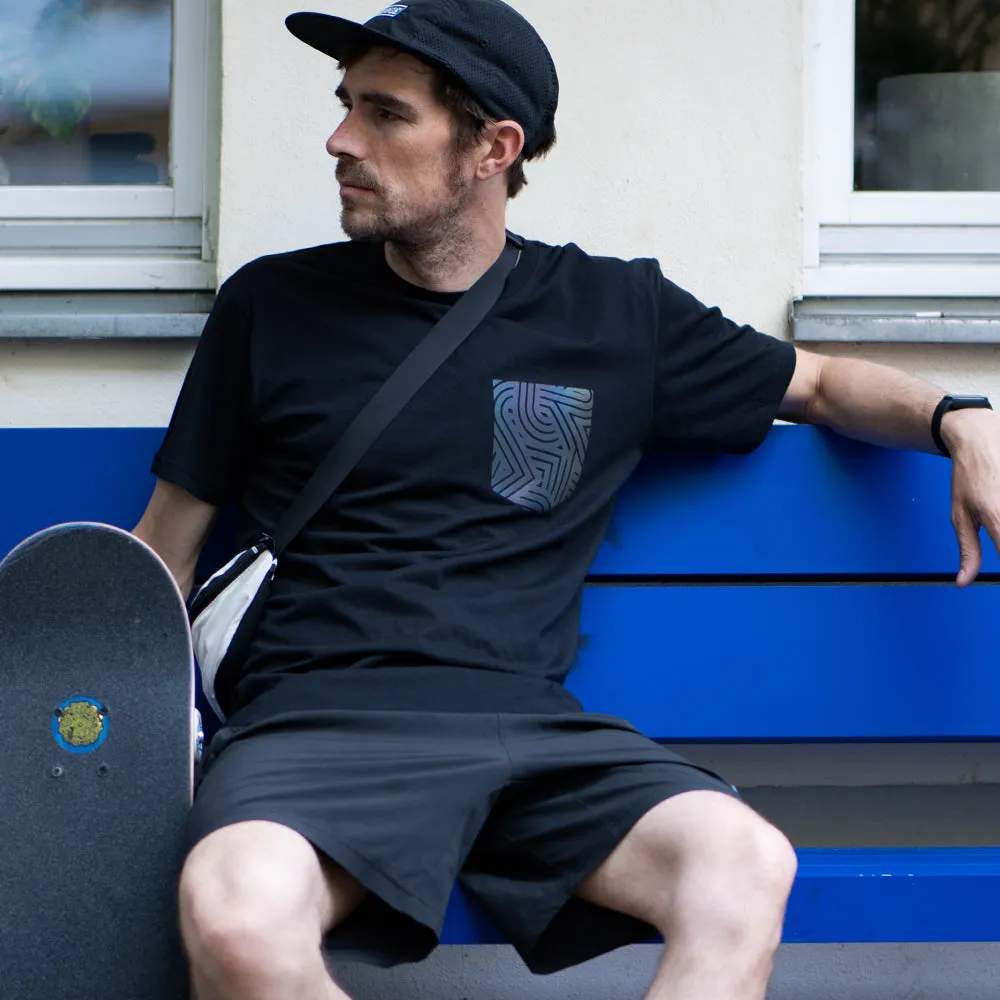 T-Shirt: Bold Pocket