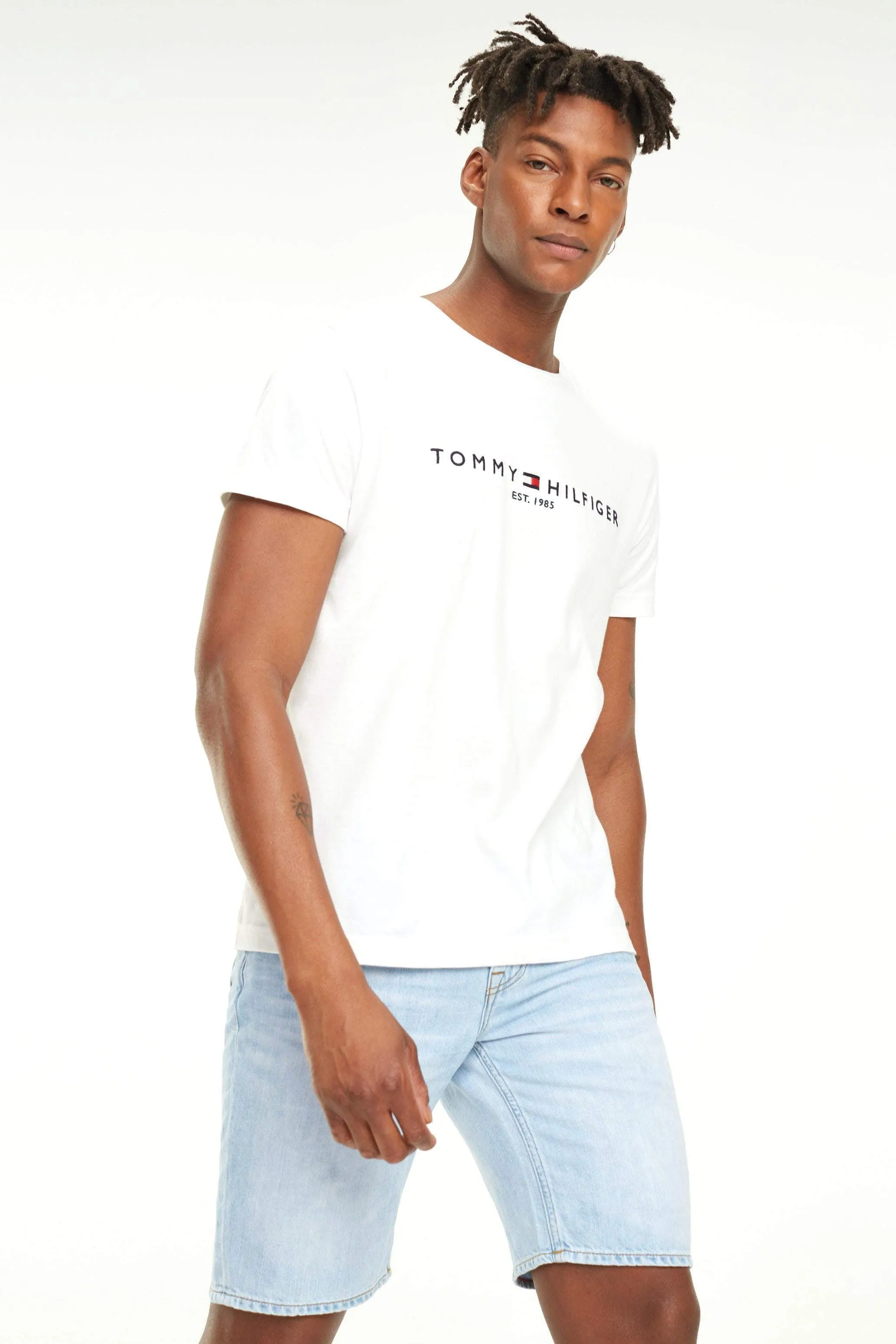 TOMMY HILFIGER CORE LOGO TEE -  SNOW WHITE
