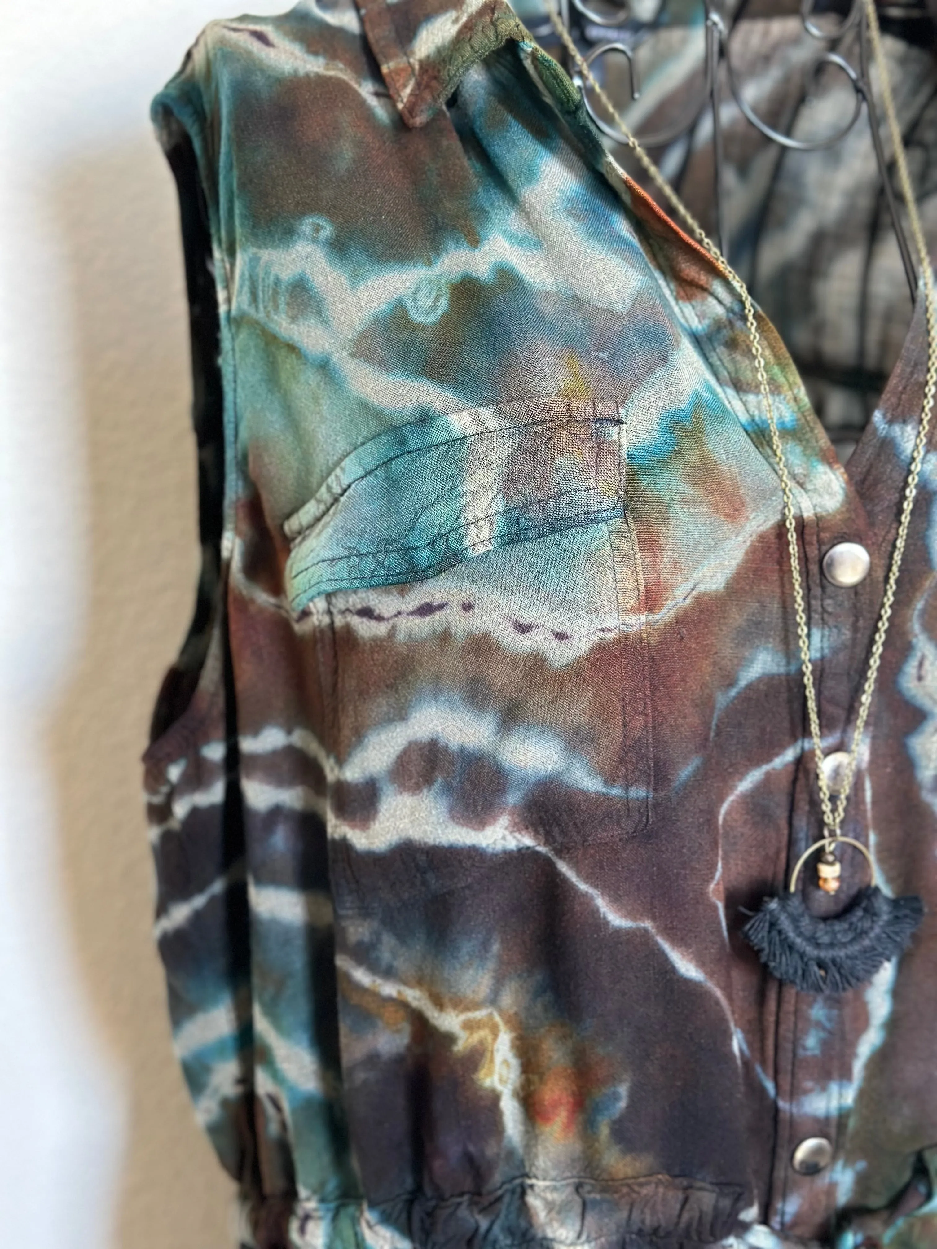 Women’s Large Upcycled Rock & Republic Reverse Geode Rayon Sleeveless Romper with Snap Buttons